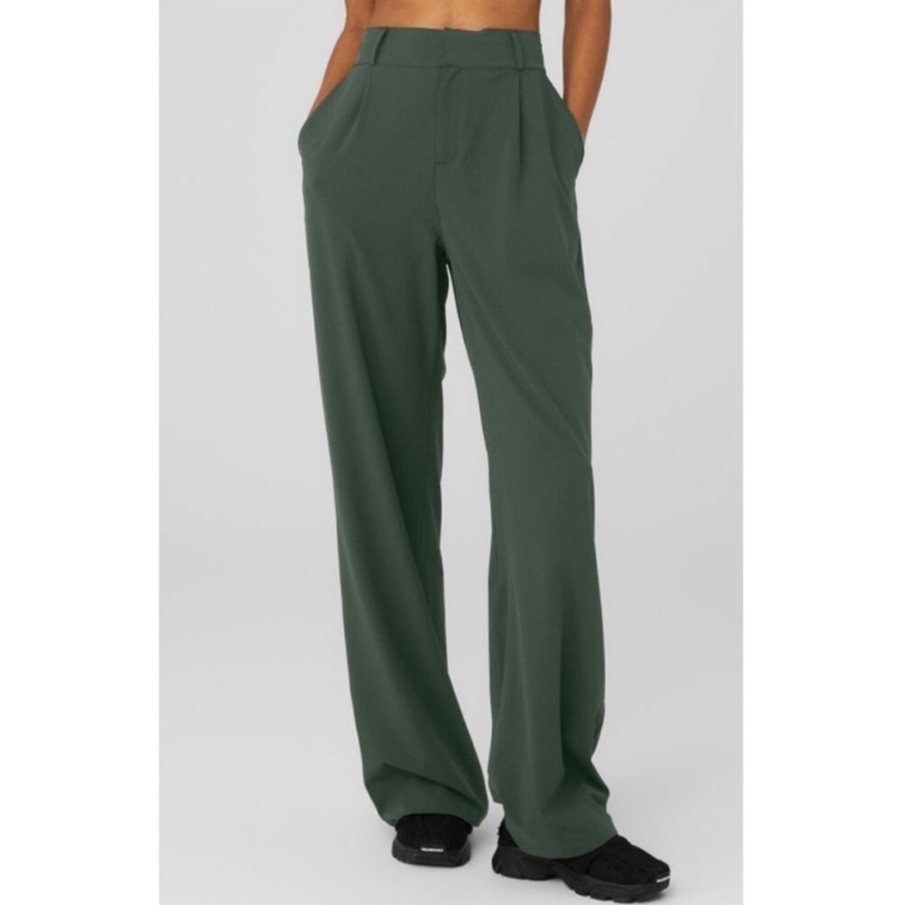 ALO Dreamscape Trouser - Cactus Green - NWT